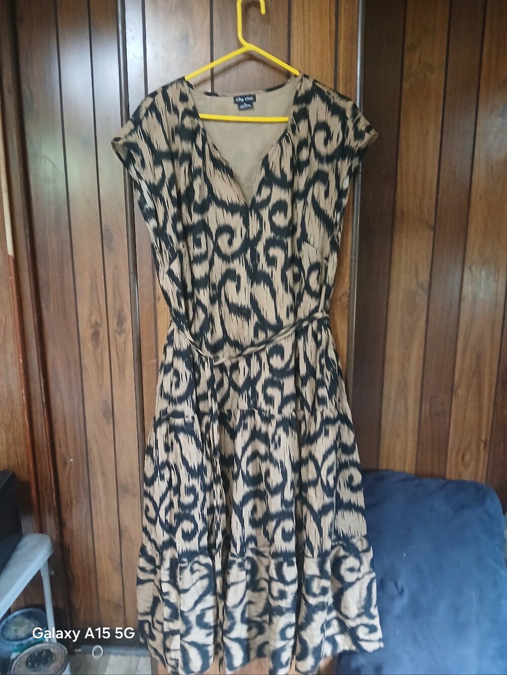City Chic Black and Tan Swirl Print V-Neck Midi Dress